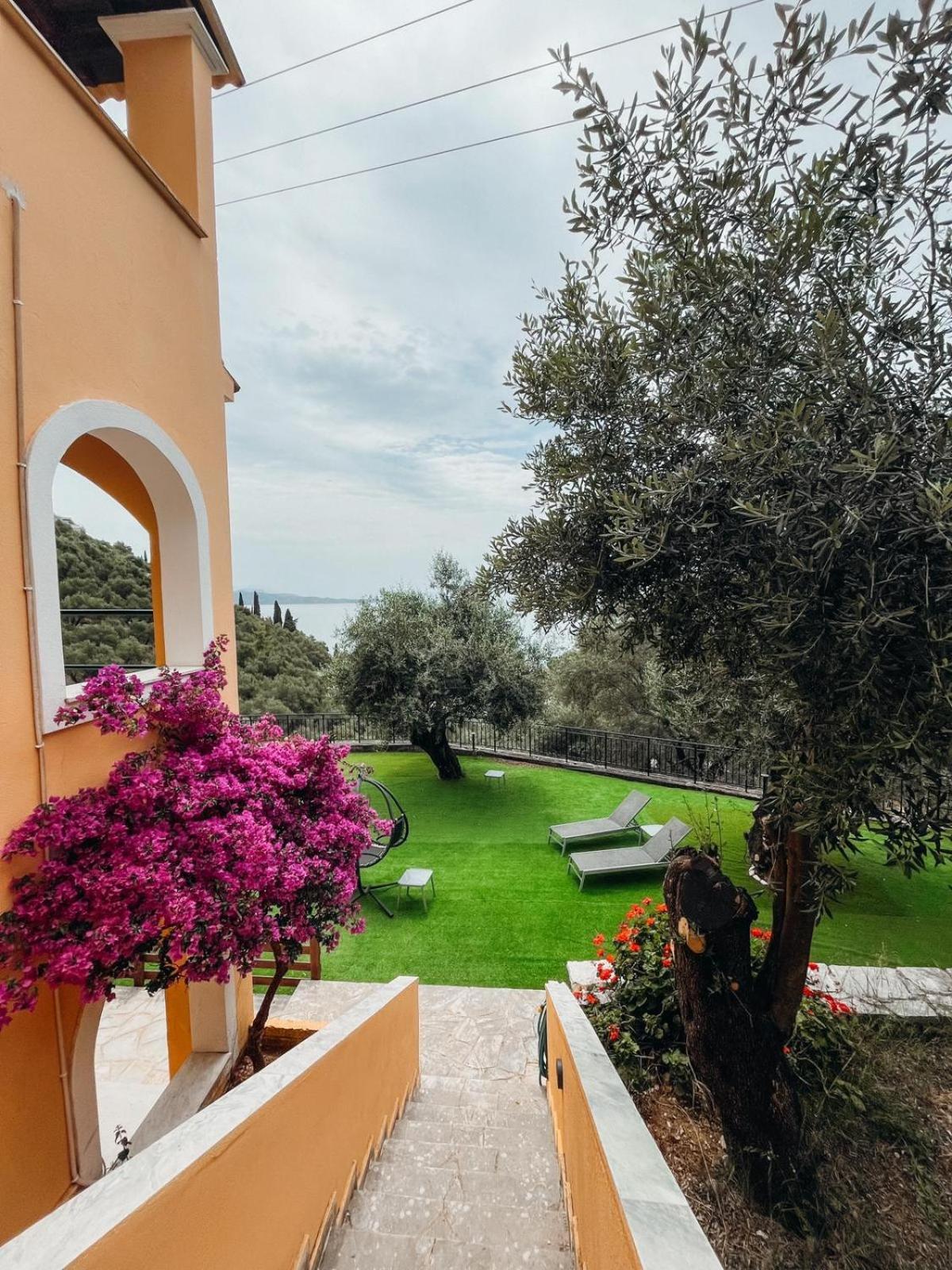 Silent Bay Apartments Katávolos エクステリア 写真